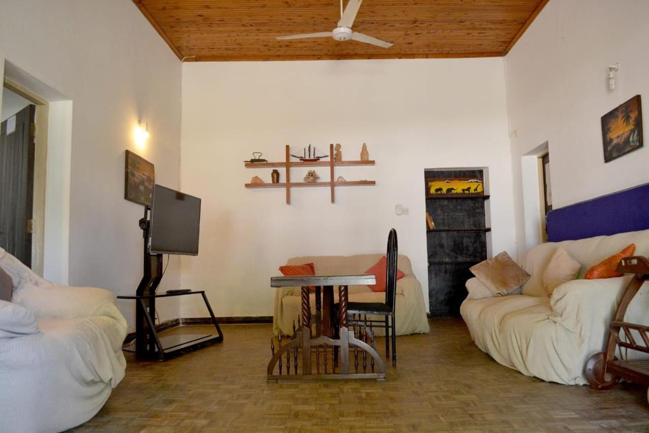 The New Big Tree Beach Resort Mombasa Extérieur photo